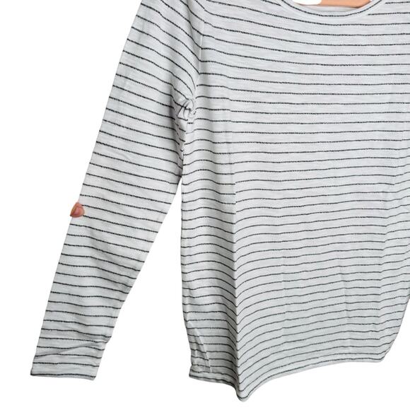 NWT UNTUCKit Leoville Regular Fit Long Sleeve Striped Shirt Blouse Size S Small - Picture 2 of 9